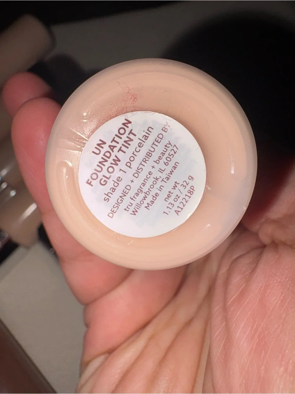 Neutral Liquid Foundation undone beauty shade 1
